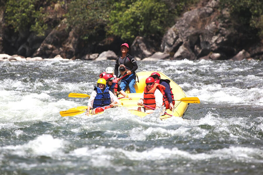 Rafting Bhutan - things to know about bhutan before visiting